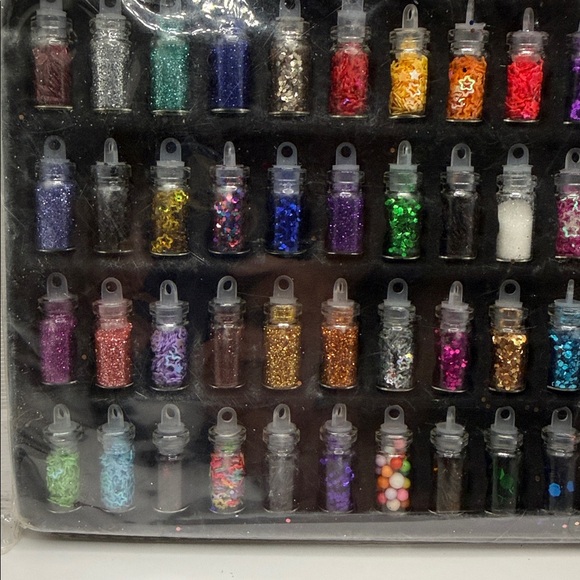 Multi-Color Nail Art Glitter Kit - Assorted Decorative Accents - Picture 2 of 4